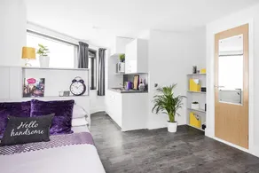 Yugo Ablett House - Image 3