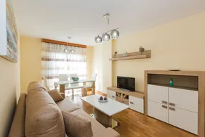 SunHome Carlos Haya Flat - Image 5