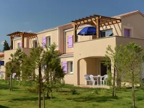 Appartement avec terrasse et piscine - Image 5