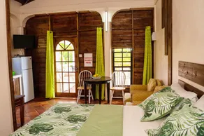 Sunny Palm Villas - Image 3