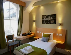 The Great Western Hotel - Image 2