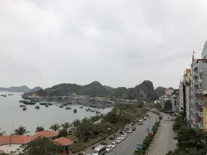 Cat Ba Central Point Hotel - Image 3