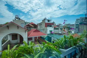 Hanoi Old Quarter Apartment And House - Image 4