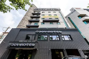 Y Tourist Hotel - Image 3