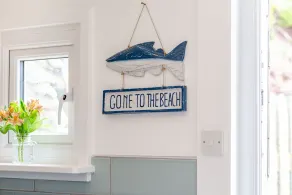 Beachcomber's Cottage - Image 2