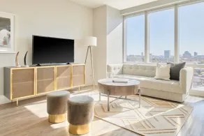 Pierce Boston by Sonder - Image 1