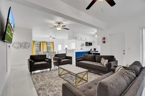 La Serre Miami Home & Private Pool Near Aventura Mall - Image 3