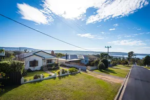 Bungo Beach House Pet Friendly House - Image 2