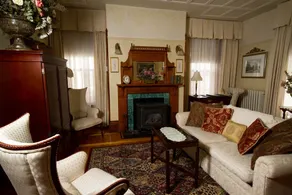 Victoria's Historic Inn - Image 5