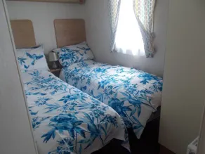 3 bed Caravan Abergel - Image 4