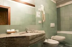 Hotel Albion - Image 4