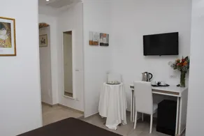Interno 2 Roma - Image 5