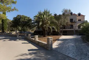 Rooms Villa Bašica - Image 5