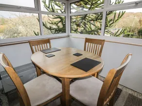 Bellbine Cottage - Image 3