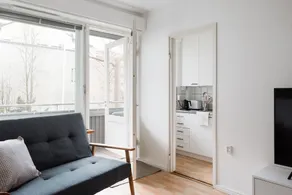 Spacious Design Studio Home With Terrace - Image 4