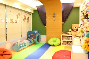 Maison de Chine Pin Zhen Building - Image 3