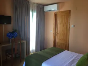 Hotel Costalaz Plaza - Image 4