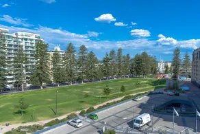 Seaview Penthouse - Image 3