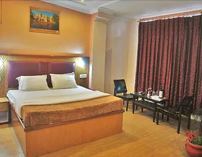 M Hotel And Restaurant - Image 5