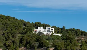 Jeannine's Villa - Image 5