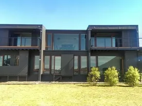 Amazing Unique Five-Star Waterfront Retreat - Image 2