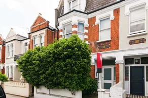 Bright Munster Road Apartment - MM2 - Image 3