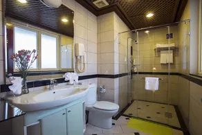 New Era Hotel & Villa - Image 2