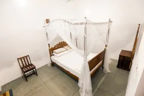 Knight Inn - Image 5
