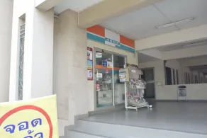 Modern Place - Image 2
