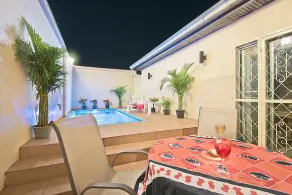 Butterfly Garden Boutique Apartments - Image 3