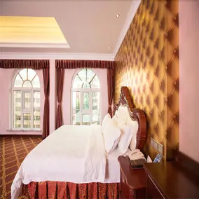 OYO Guangyuan Business Hotel (Xinyang Railway Station Tianrun Plaza) - Image 5