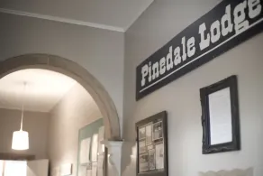 Pinedale Lodge & Apartment - Image 4