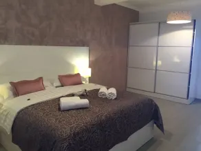 Pine Tree Boutique Apartments - Image 4