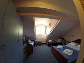 Hotel Lav - Image 4