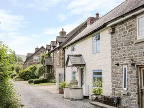 1 Garden Cottages - Image 3