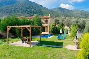 Uphoria Villas - Image 2