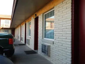 Sunland Inn - Image 3