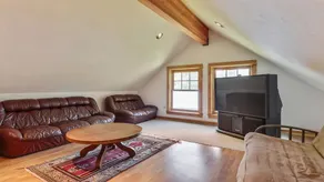 Snow Goose Cabin - Image 3
