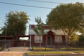 The Highland House 5BR Huge Patio 2 miles to DT - Image 2