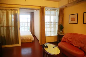 Chicago Suites International - Image 2