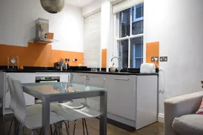 3 Bedroom Apartment in Maida Vale - Image 3