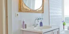 Britt's BnB - Image 2