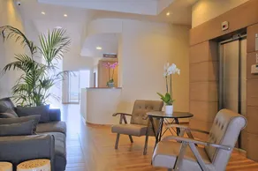 Delmar Suites & Residence - Image 2