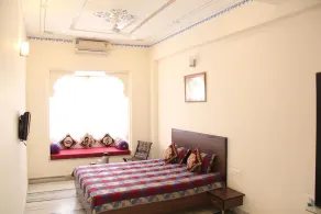 Hotel Gaj Vilas - Image 4