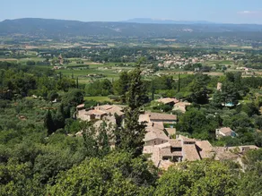 Detached House With Private Pool Near the Parc Naturel Régional du Luberon - Image 4