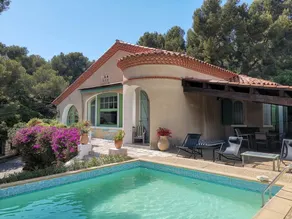 Cassis Hostel - Image 2