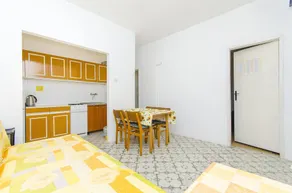 House Rose - Image 4