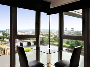 Riverview Apartments - Image 2