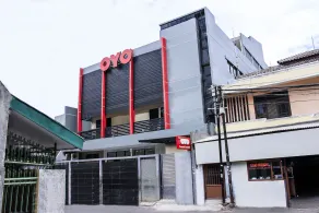 OYO 137 Permata Tawakal - Image 5