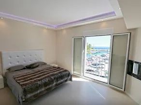 First line luxury Penthouse - Image 4
